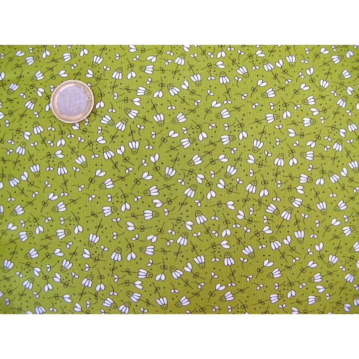 Patchworkstoff Blümchen grün Spring Chicken Quiltstoff