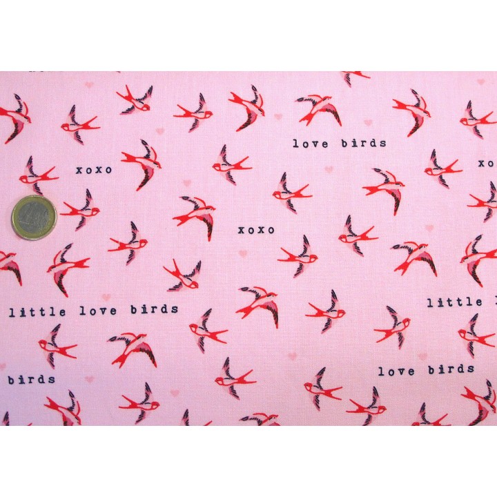 Patchworkstoff ros Schwalben sending Love