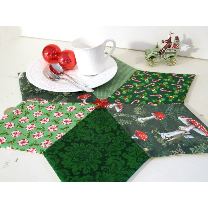 Tischset grün mit gesticktem Stern Weihnachten