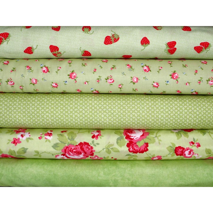 Patchwork Stoffpaket Baumwolle Stoffe Rosen Erdbeeren 75015