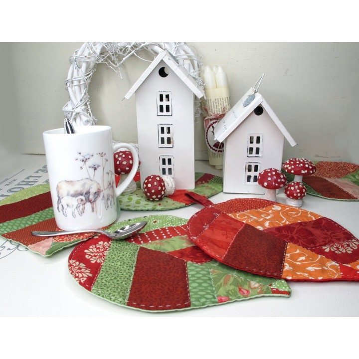 Freebie Blatt Untersetzer Patchwork Quiten Baumwolle herbstliche Deko