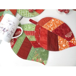 Freebie Blatt Untersetzer Patchwork Quiten Baumwolle herbstliche Deko