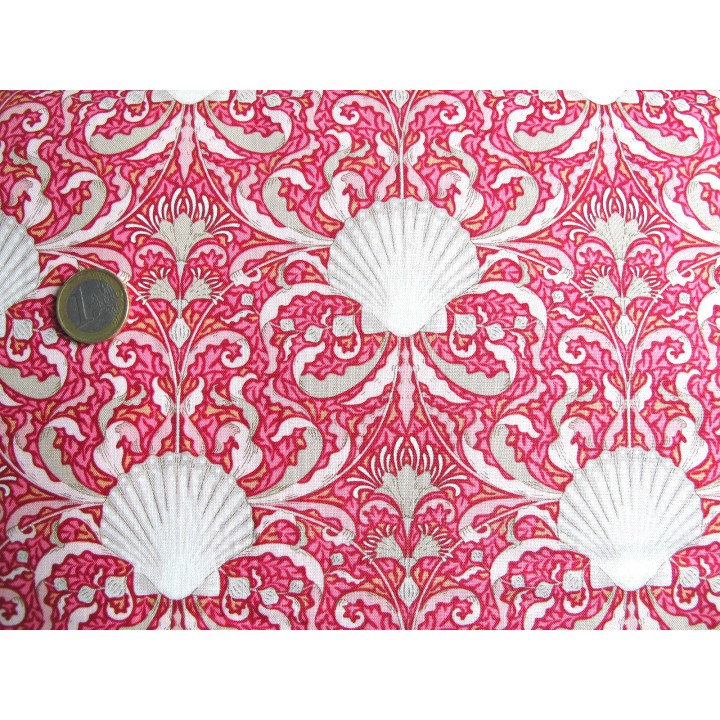 Tilda Stoffe Cotton Beach Muscheln Baumwolle Ornamente pink rot