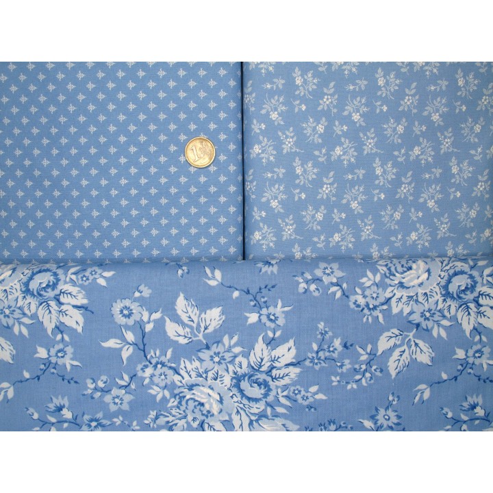 Patchwork Stoffpaket Blumen hellblau 75087
