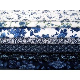 Patchwork Stoffpaket dunkelblau weiß Blumen Rosen Baumwolle Blätter Ranken