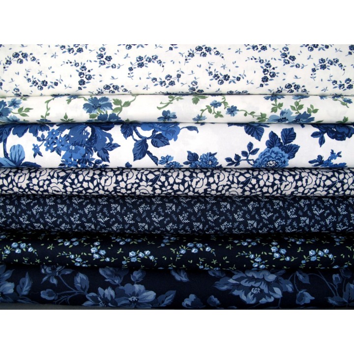 Patchwork Stoffpaket dunkelblau weiß Blumen Rosen Baumwolle Blätter Ranken