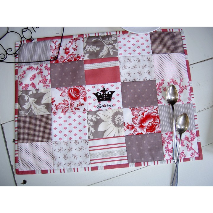 Tischset rot taupe
