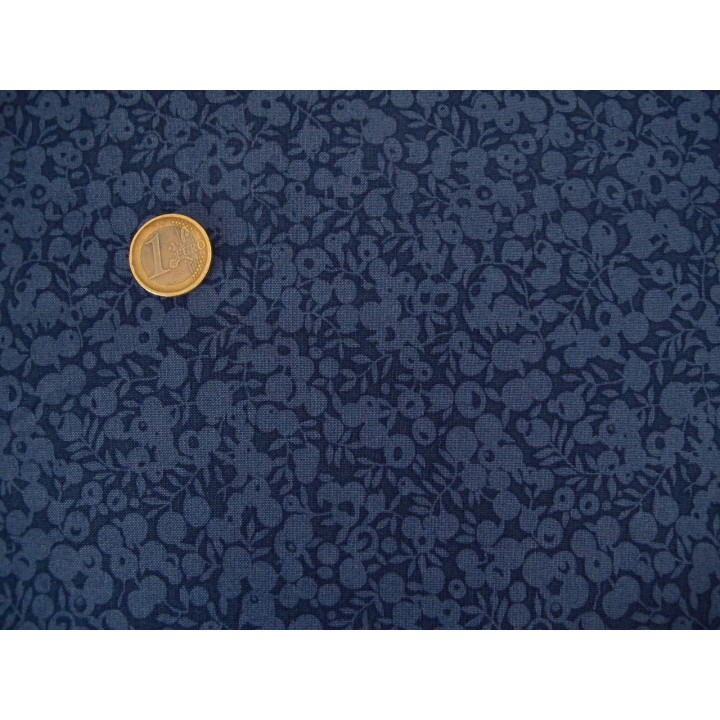 Patchworkstoff Beeren indigo Wiltshire Liberty